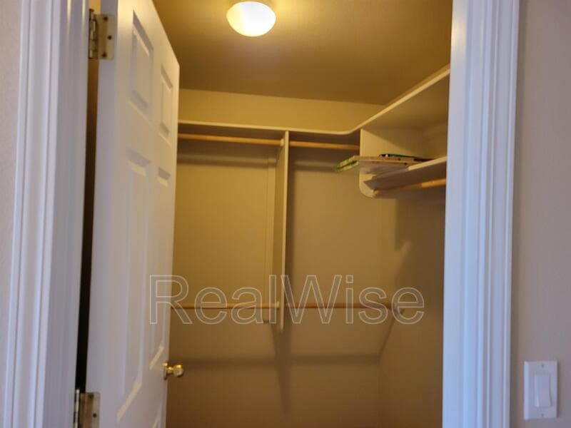 Grants Pass Condo: 1876 NE Fairview Ave
