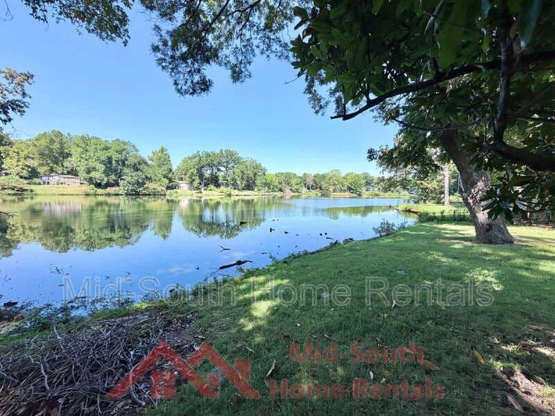 Bartlett House: 4349 Cedar Hills Road