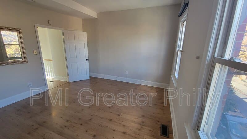 Philadelphia House: 306 Cambridge St