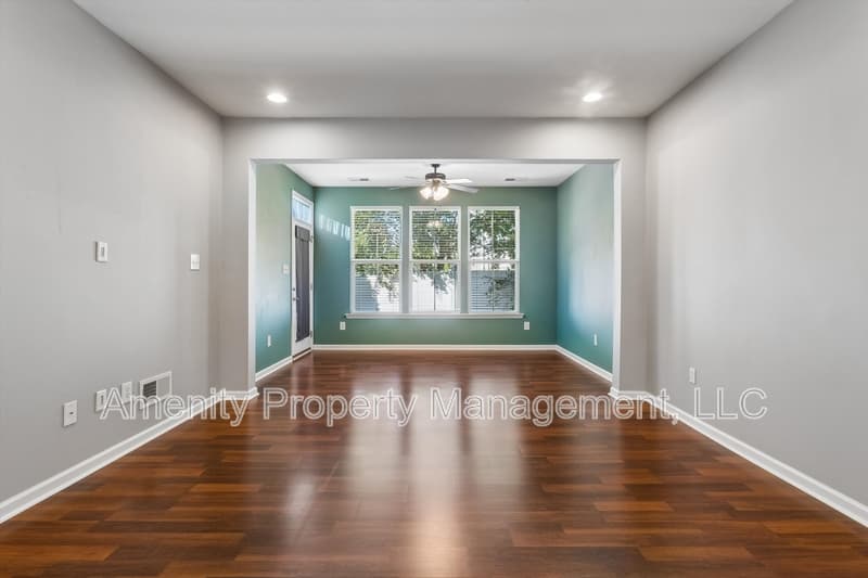 Williamsburg Townhome: 109 Bigler Drive