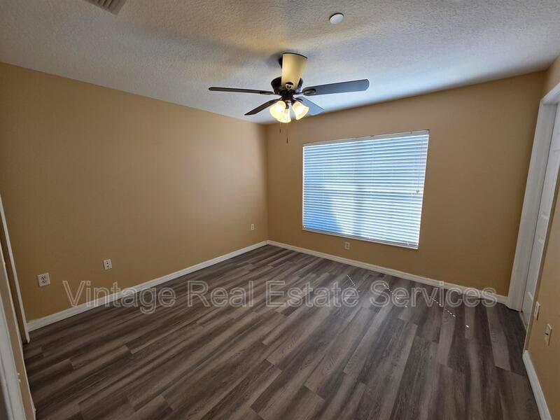 Brandon House: 2425 Middleton Grove Dr