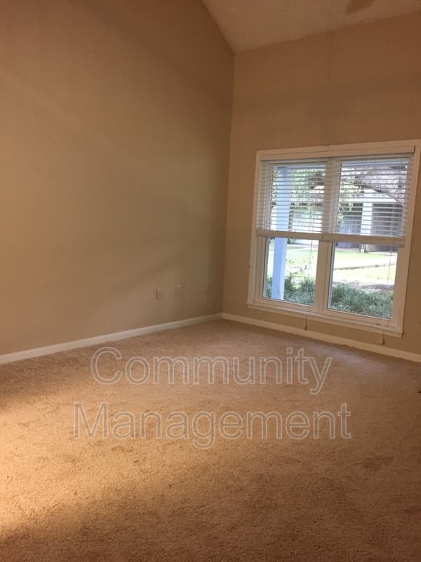 Baton Rouge Townhome: 1540 Sharlo Ave