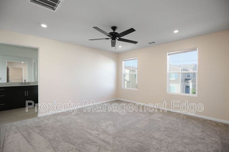Menifee House: 26562 Brightstone Dr