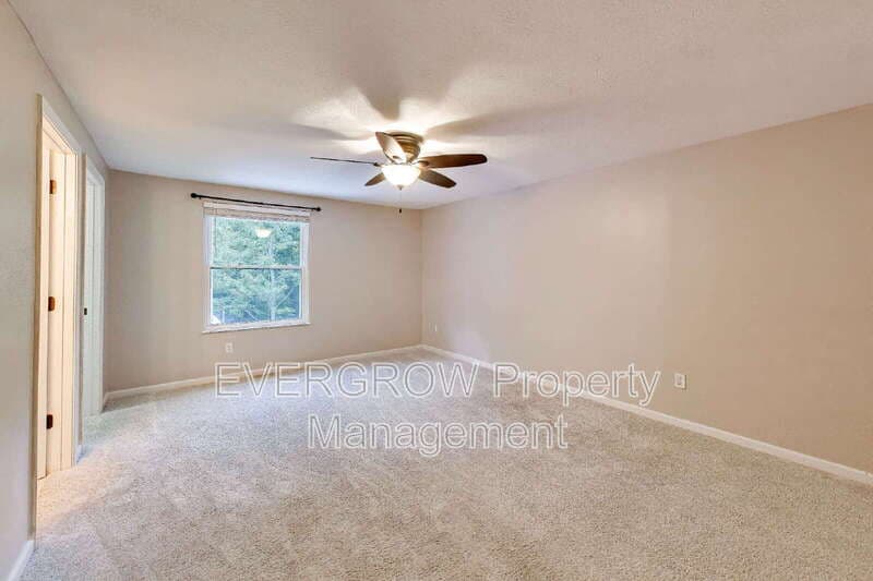 Indianapolis House: 9518 Bent Brook Drive