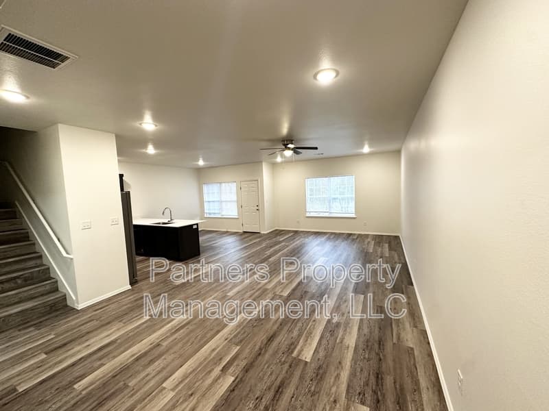 Fayetteville Condo: 1035 South Benchmark Lane - 1
