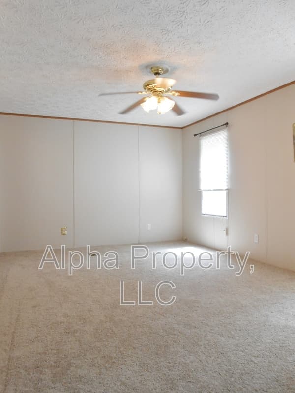 Spartanburg House: 1301 Carolina Country Club Road