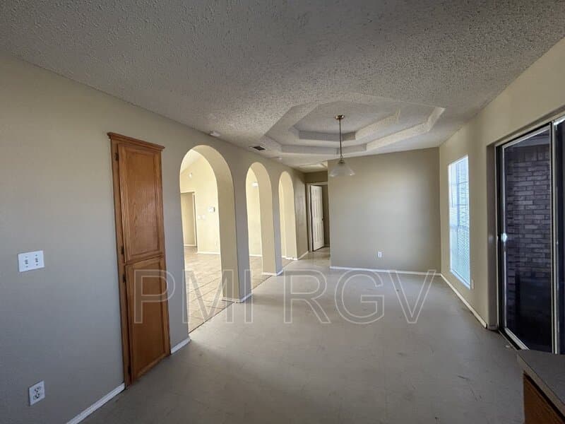 Edinburg House: 1021 Denver