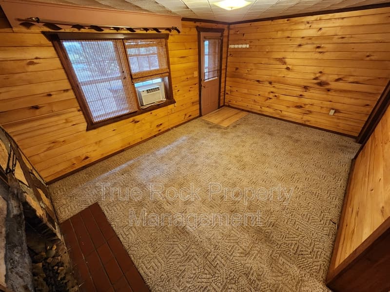 Roff House: 18745 CR 3460 (Roff)