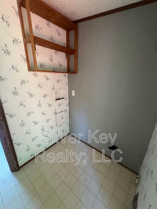 Riceville House: 673 County Road 135