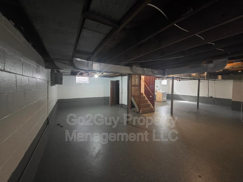 Detroit House: 18010 Lesure Street