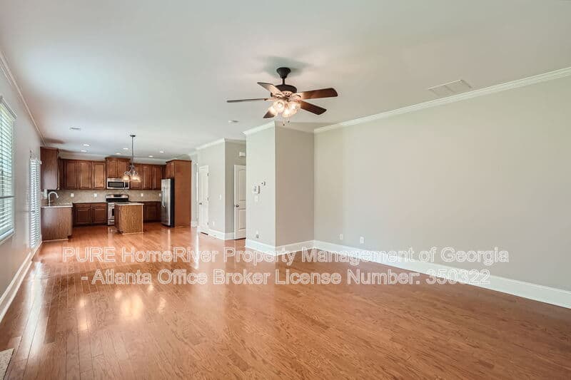Suwanee House: 1610 Burgess Trl