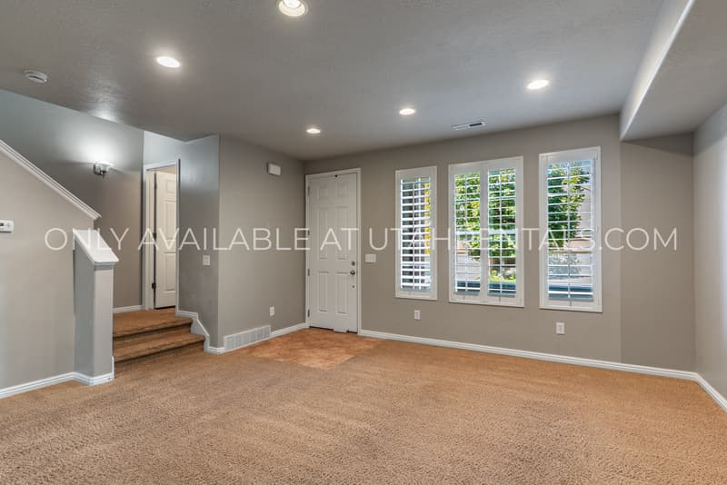 Lehi House: 3342 N 150 W