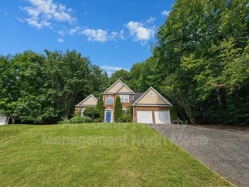 Alpharetta House: 2720 Two Rock Court