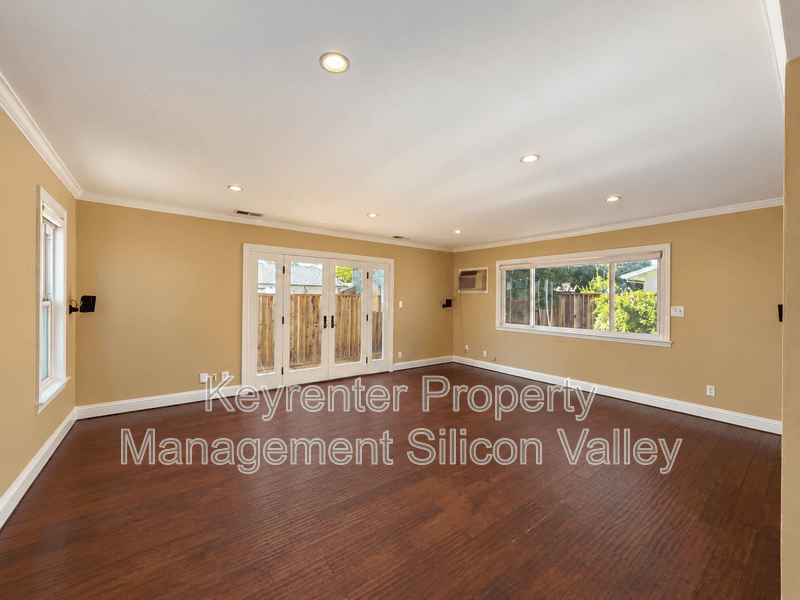 San Jose House: 4408 Bucknall Rd