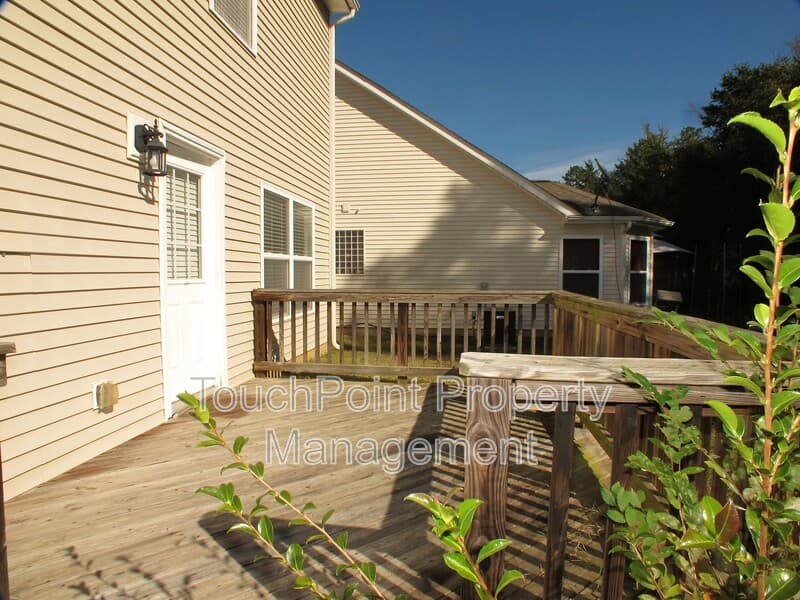 Charlotte House: 11701 Village Pond Drive