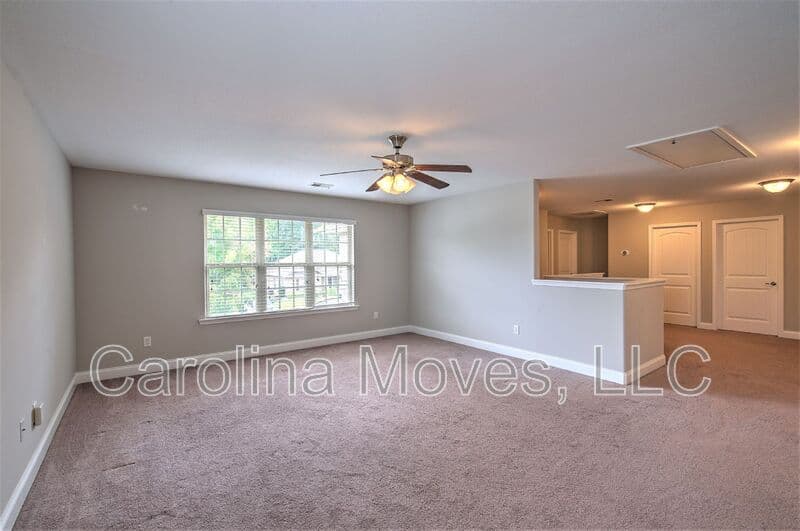 Spartanburg House: 836 Bayshore Lane