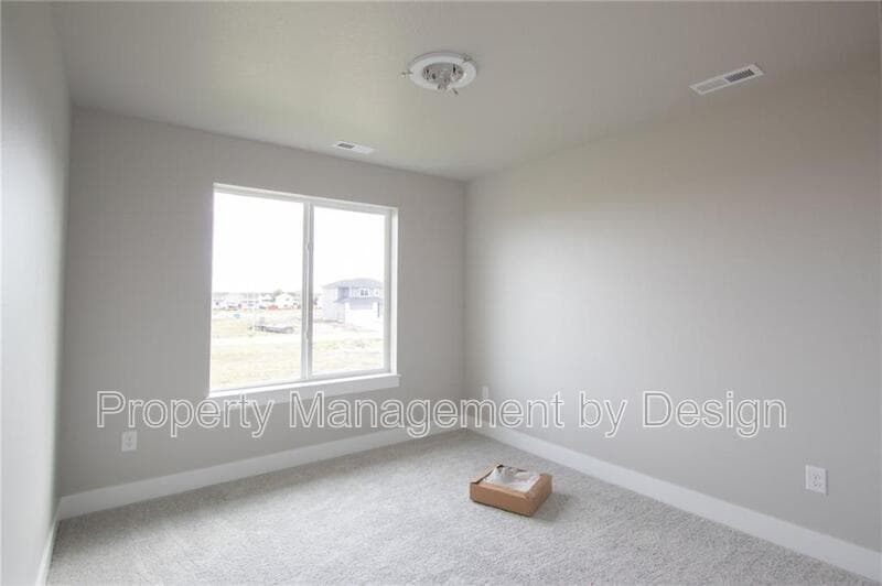 Waukee House: 720 Southeast Drumlin Drive