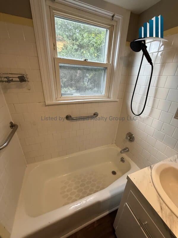 Fall River Condo: 200 County St