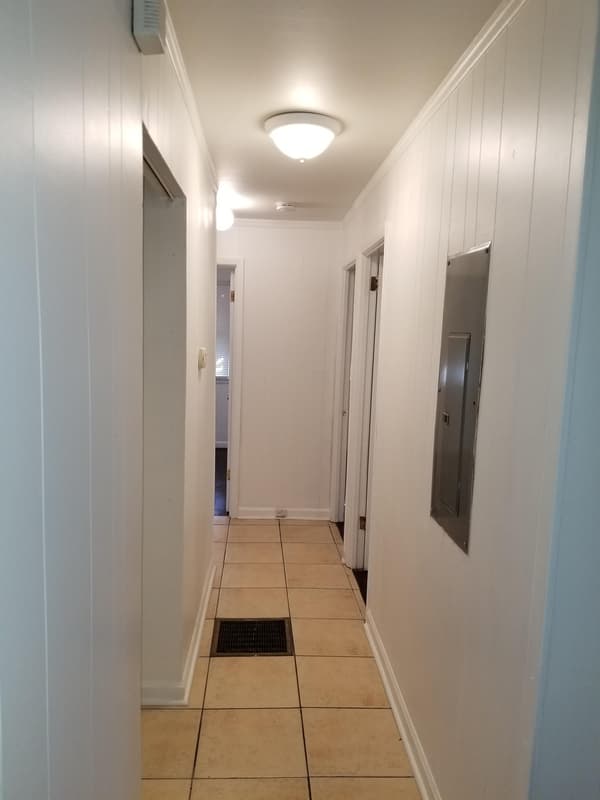 Atlanta House: 1822 Giben Road SW