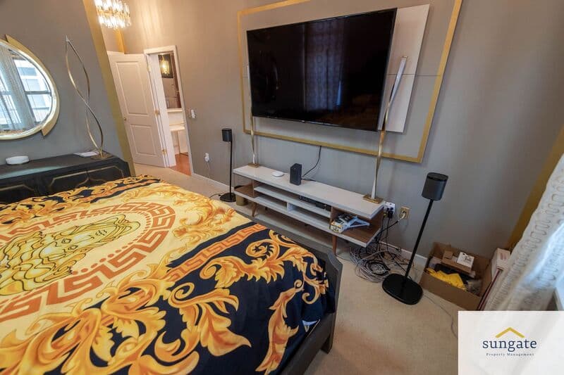 Baltimore Condo: 1209 N Charles St