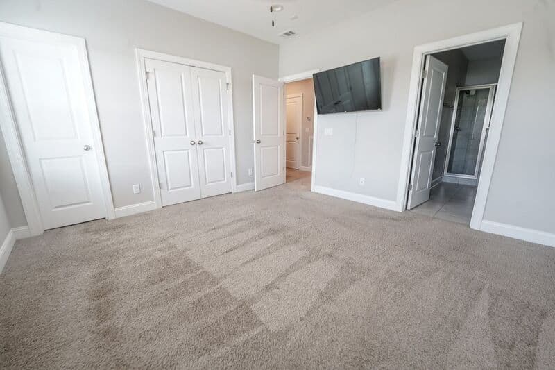 Richmond Hill House: 160 Lake Lily Drive