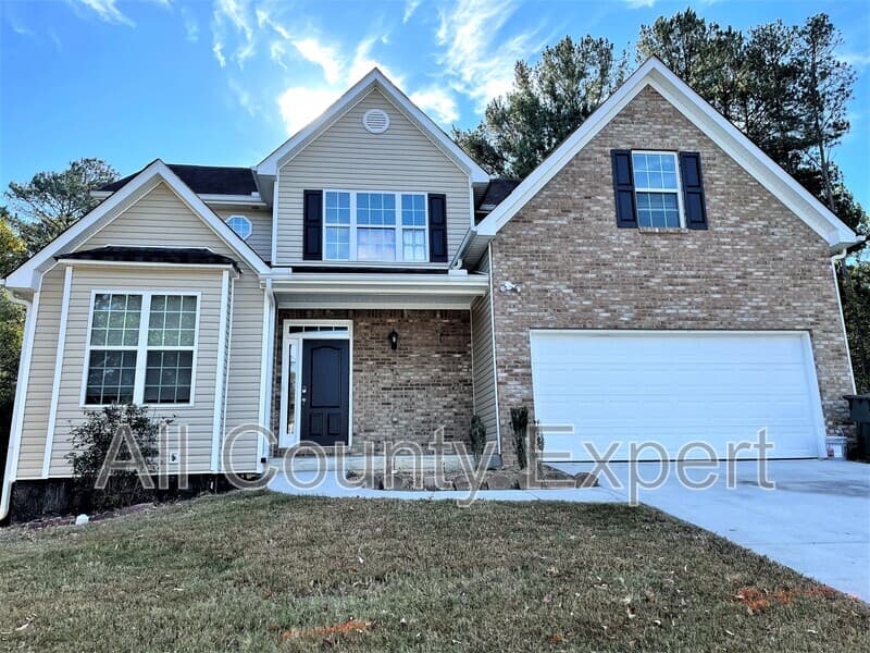 Snellville House: 2370 Temple View Ct