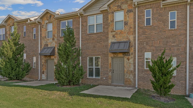 Jonesboro Condo: 4800 Reserve Blvd - J-4