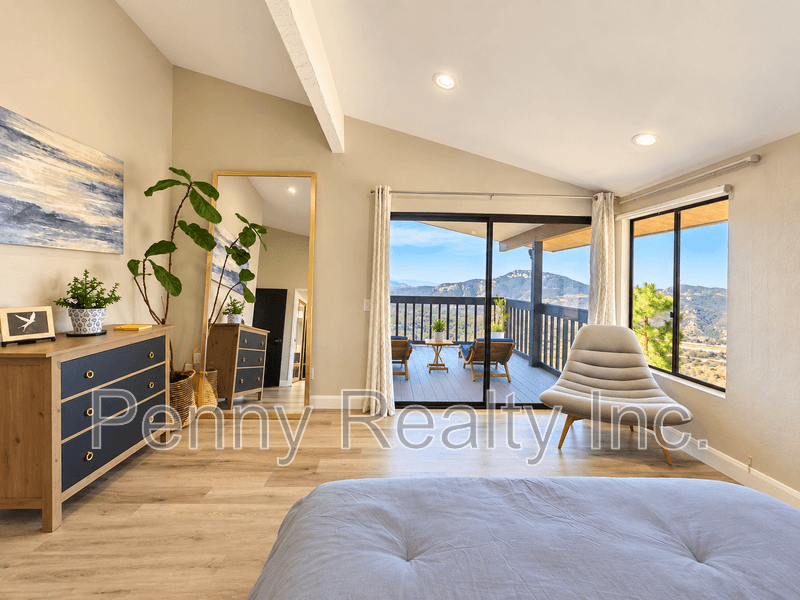 Escondido House: 9603 Indian Creek Way