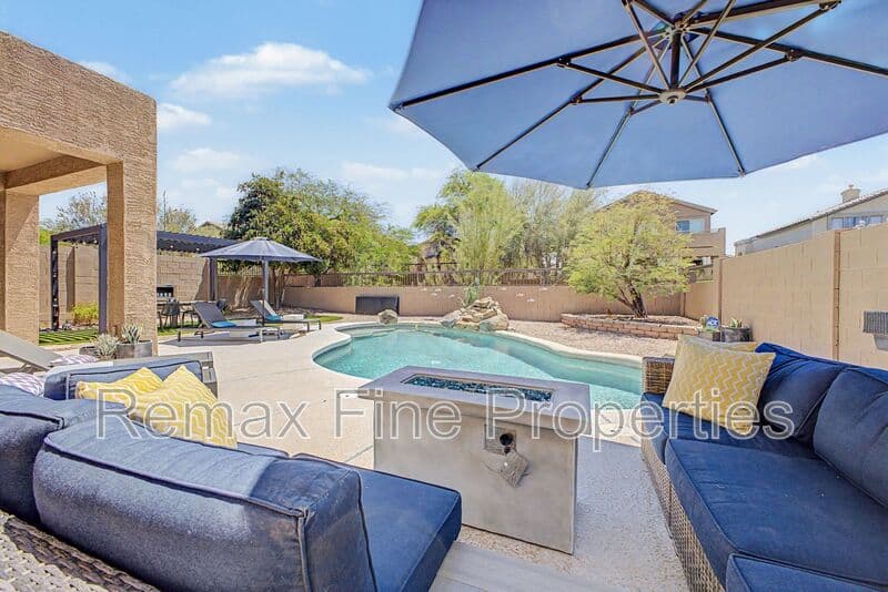 Mesa House: 3563 N Tuscany