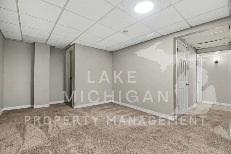 Kentwood Condo: 5838 Christie Avenue Southeast