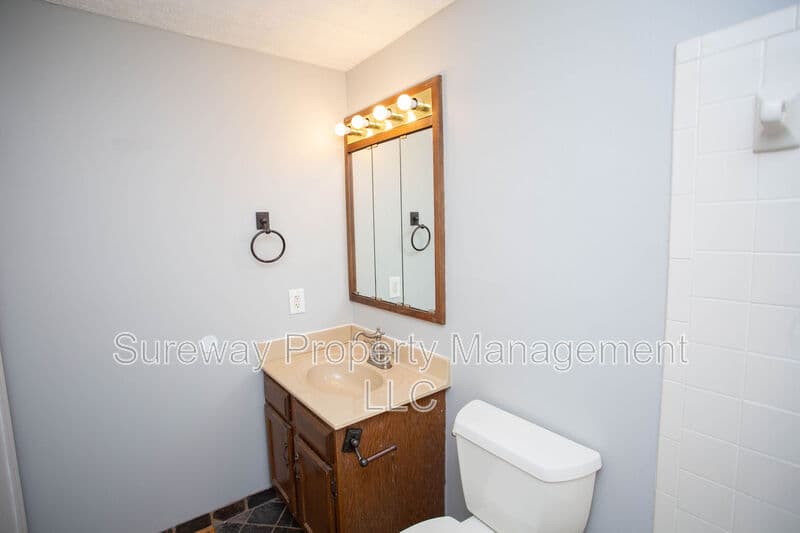 Marlton Townhome: 38 Dorchester Cir
