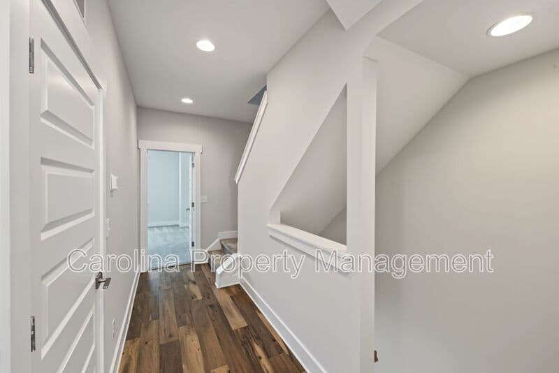 Charlotte House: 1245 Lomax Ave