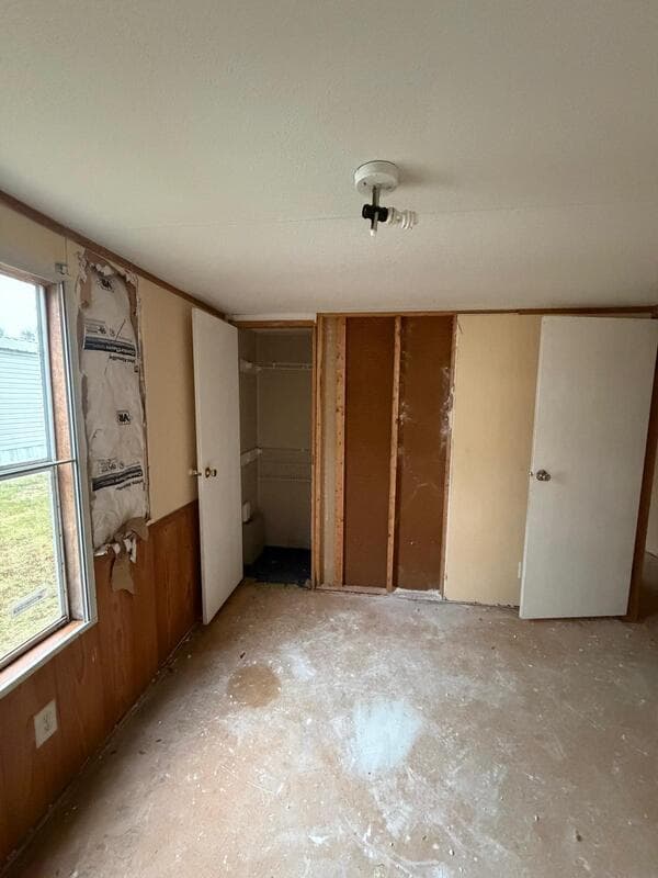 Fayetteville House: 2241 Cattail Cir