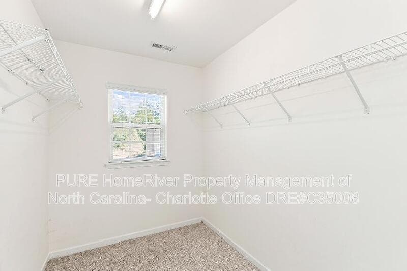 Charlotte House: 3904 Luthers Rock Court