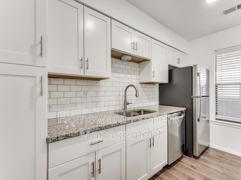Hurst Condo: 638 Ridgeline Drive