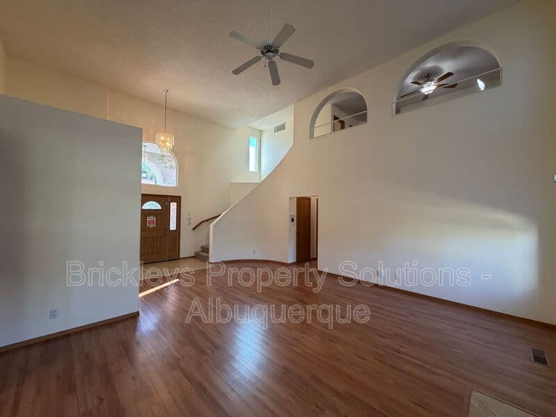 Albuquerque House: 9600 Allande Rd NE