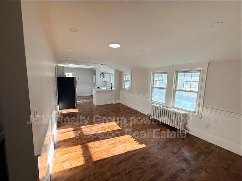 Roslindale Condo: 648 South Street