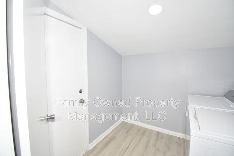 Summerville House: 113 Susan Drive