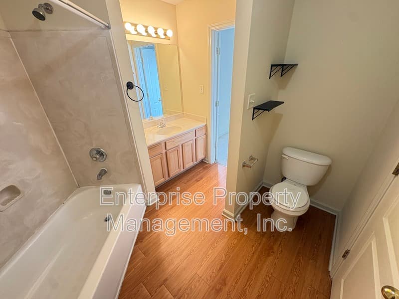Cordova House: 10127 Cross Valley Drive