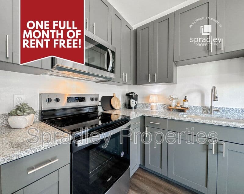 Belton Condo: 710 Shine St