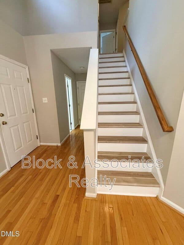 Cary House: 223 Mint Hill Drive