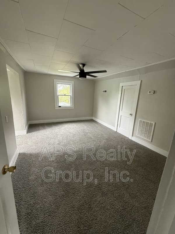 Mount Airy House: 479 Indian Grove Church Road