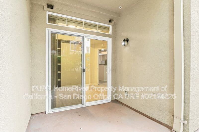 San Diego House: 2400 5th Avenue
