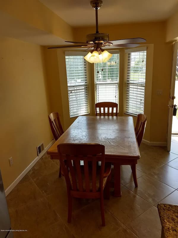 Staten Island Condo: 58 Country Dr N