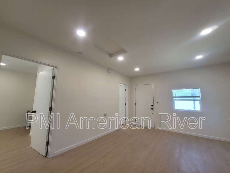 Sacramento House: 5403 Martin Luther King Jr Blvd
