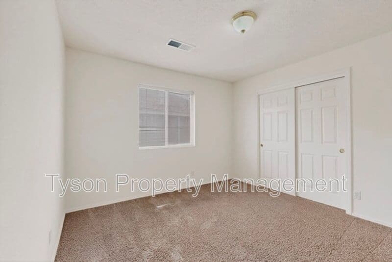 Rio Rancho House: 908 Bursum Ln