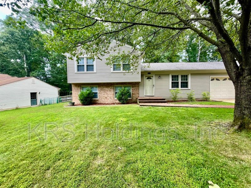 Woodbridge House: 11969 Dolly Madison Cir