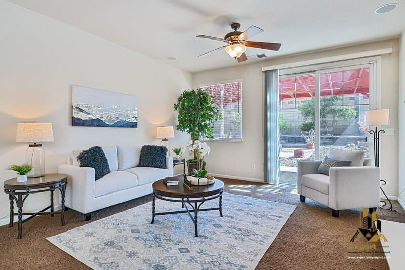 Lincoln House: 1836 Portello Way