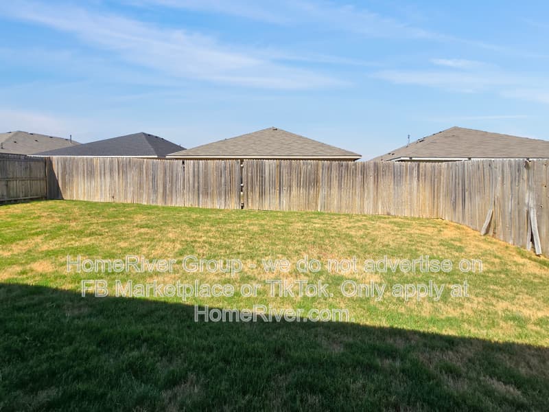 Crowley House: 10356 Fort Elliott Trl