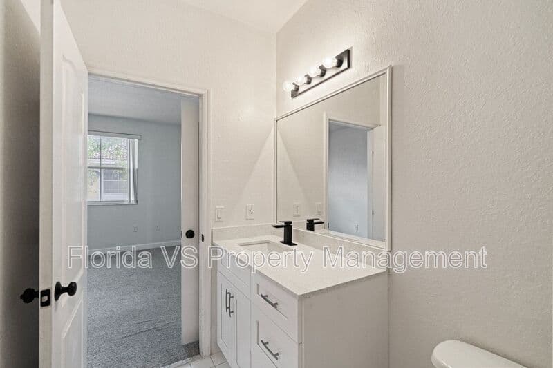Homestead Condo: 1663 SE 29 st.